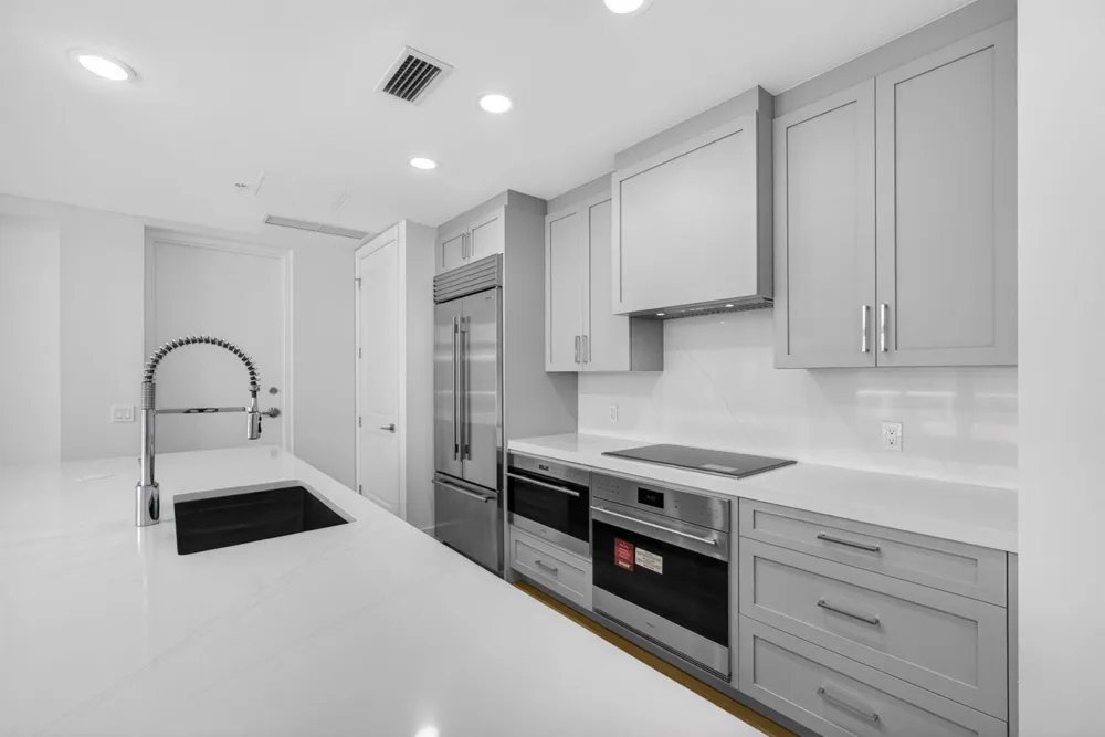 182 Lake Drive #5-301 Palm Beach Shores, FL 33404