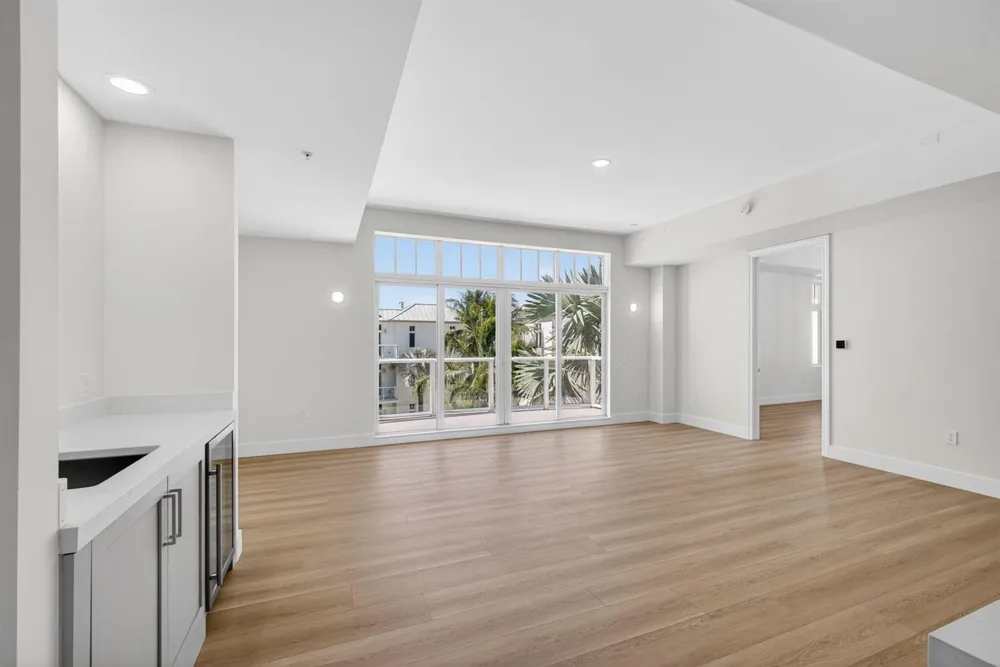 182 Lake Drive #5-301 Palm Beach Shores, FL 33404