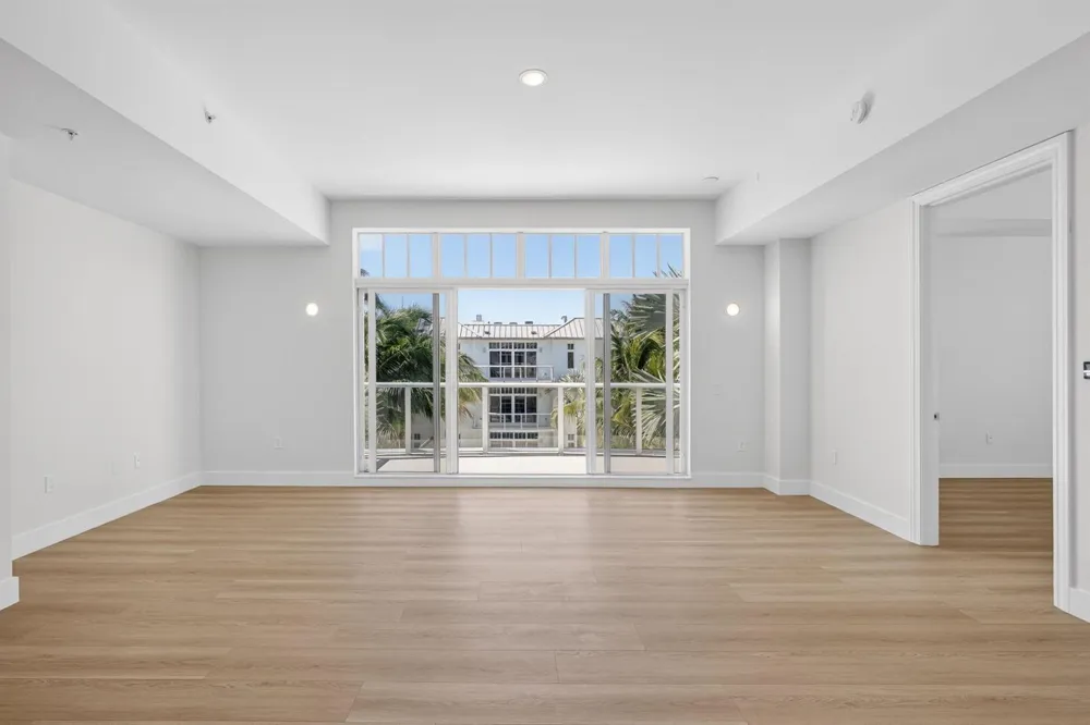 182 Lake Drive #5-301 Palm Beach Shores, FL 33404