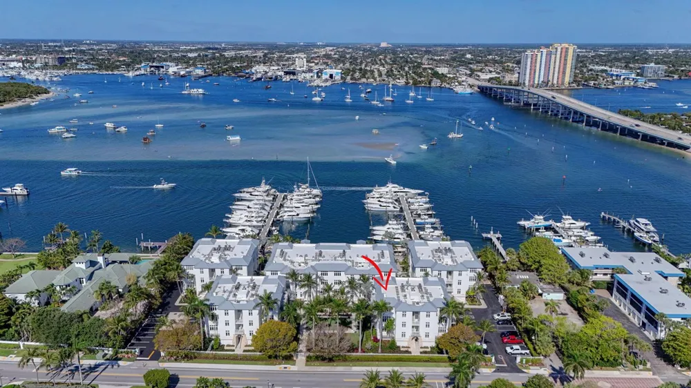 182 Lake Drive #5-301 Palm Beach Shores, FL 33404