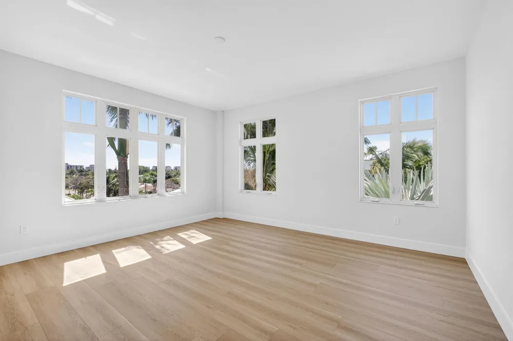 182 Lake Drive #5-301 Palm Beach Shores, FL 33404