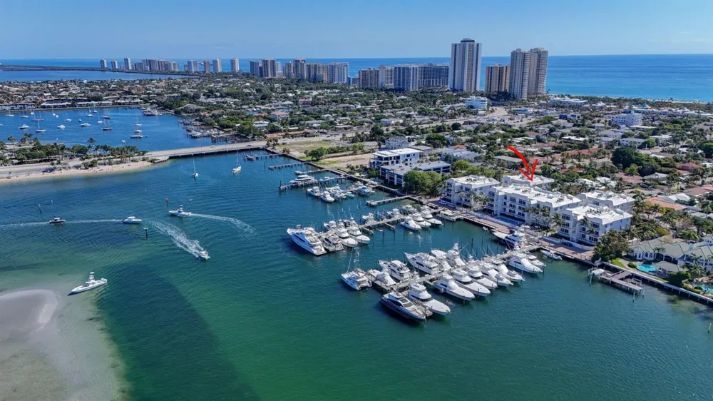 182 Lake Drive #5-301 Palm Beach Shores, FL 33404