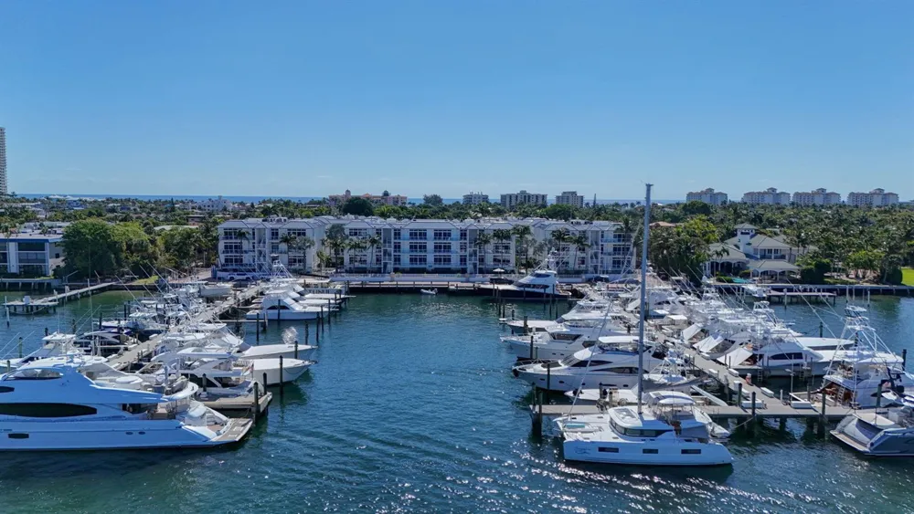 182 Lake Drive #5-301 Palm Beach Shores, FL 33404