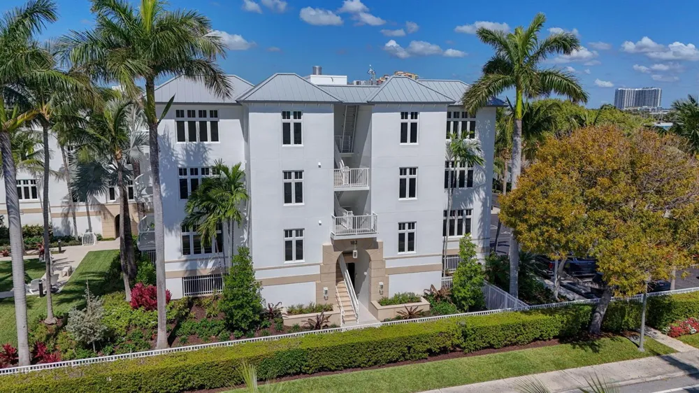 182 Lake Drive #5-301 Palm Beach Shores, FL 33404