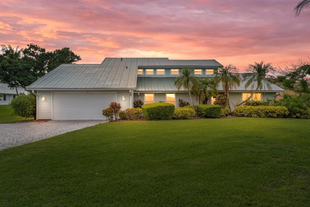2415 NW Cove View Stuart, FL 34994