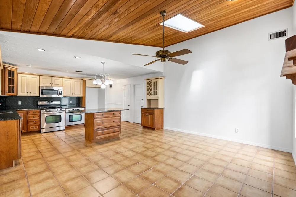 2415 NW Cove View Stuart, FL 34994