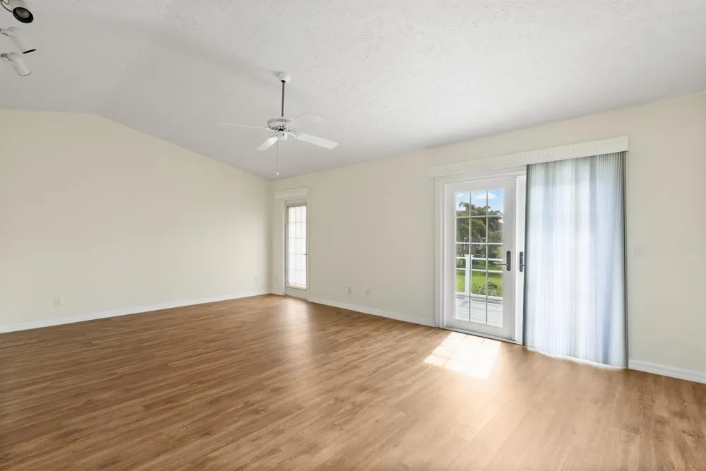 2415 NW Cove View Stuart, FL 34994