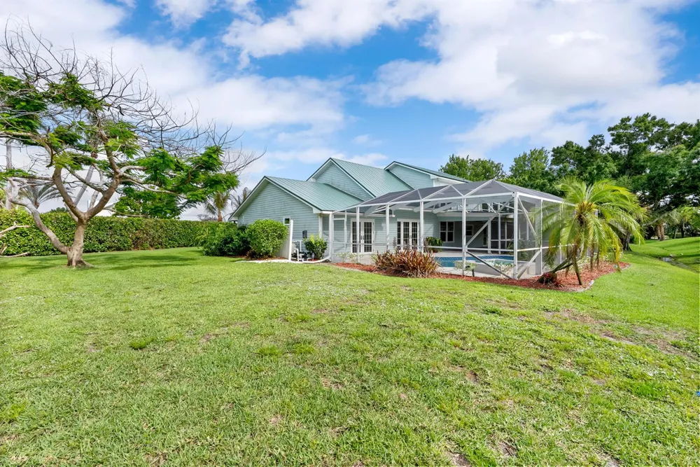 2415 NW Cove View Stuart, FL 34994