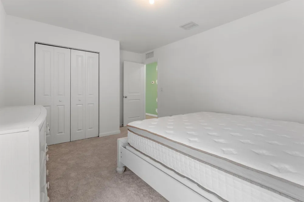 2405 88th Avenue Vero Beach, FL 32966