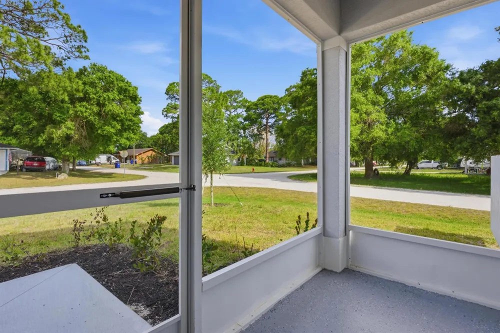 2405 88th Avenue Vero Beach, FL 32966