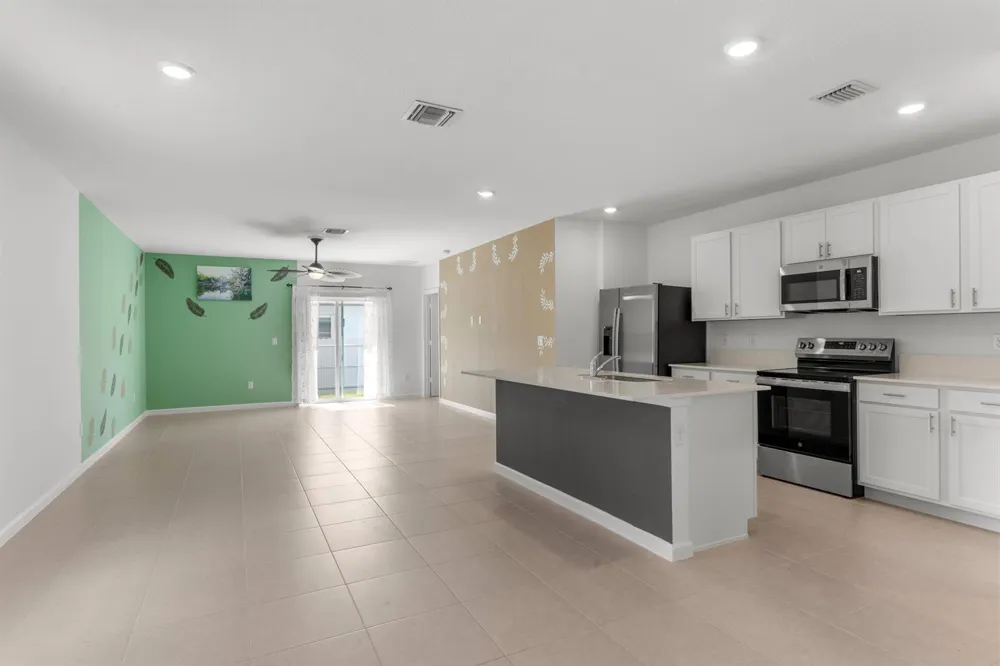 2405 88th Avenue Vero Beach, FL 32966
