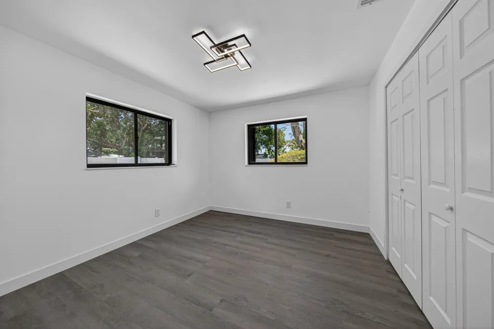 2740 NW 9th Lane Wilton Manors, FL 33311