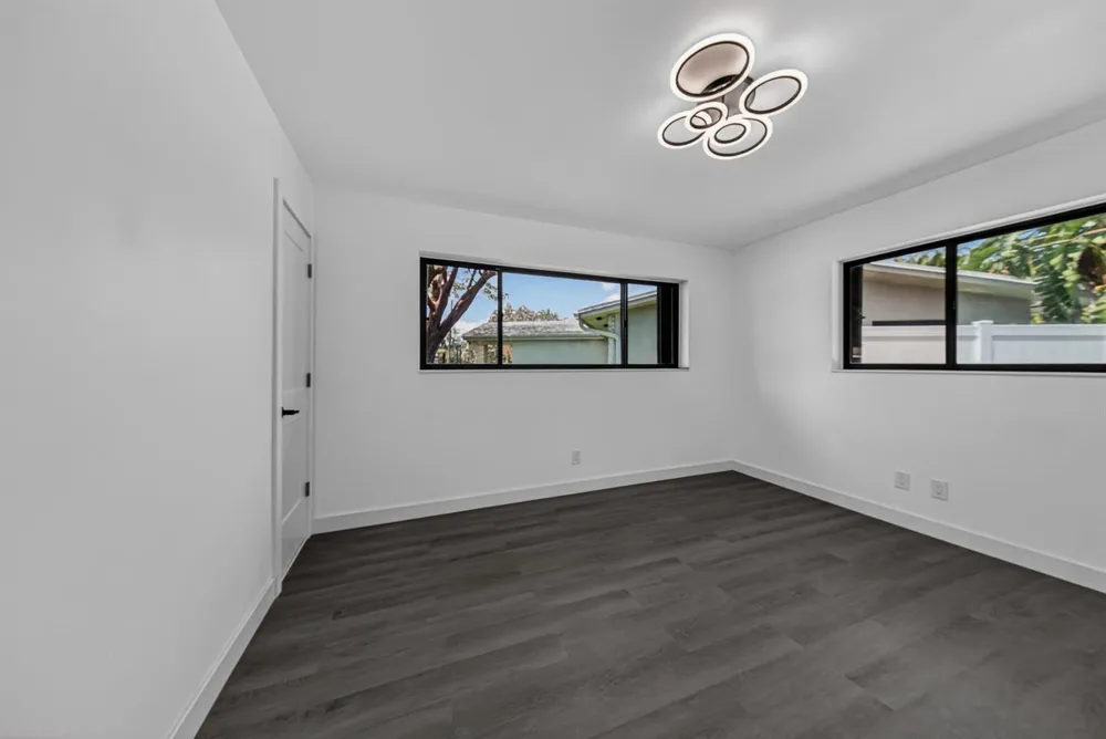 2740 NW 9th Lane Wilton Manors, FL 33311