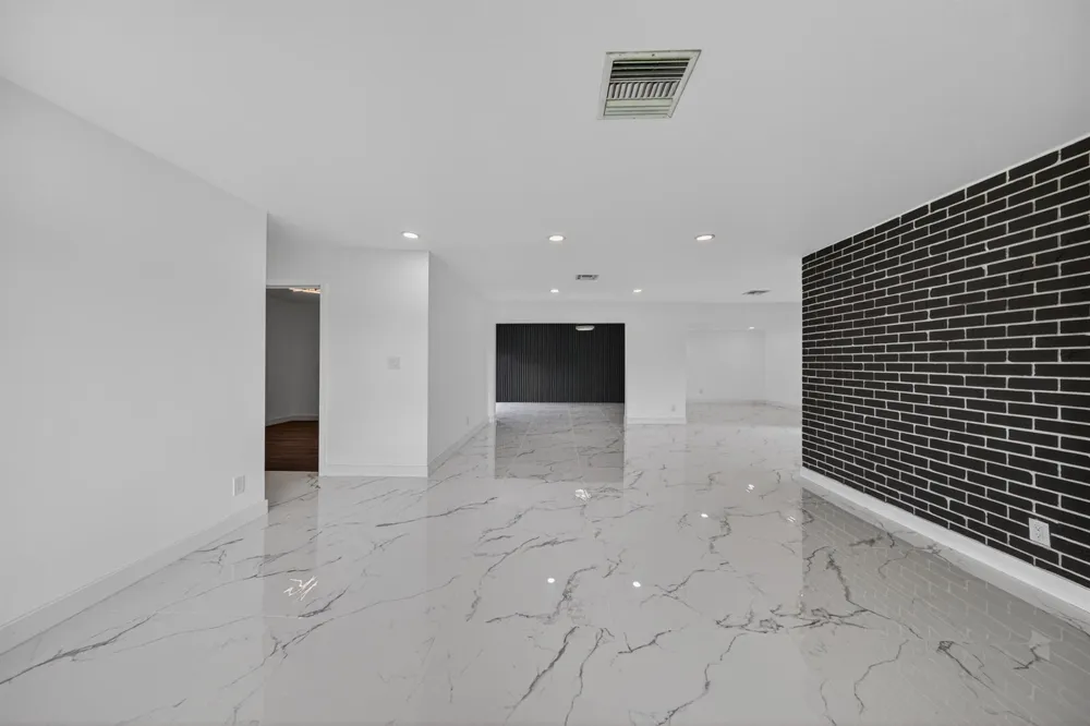 2740 NW 9th Lane Wilton Manors, FL 33311