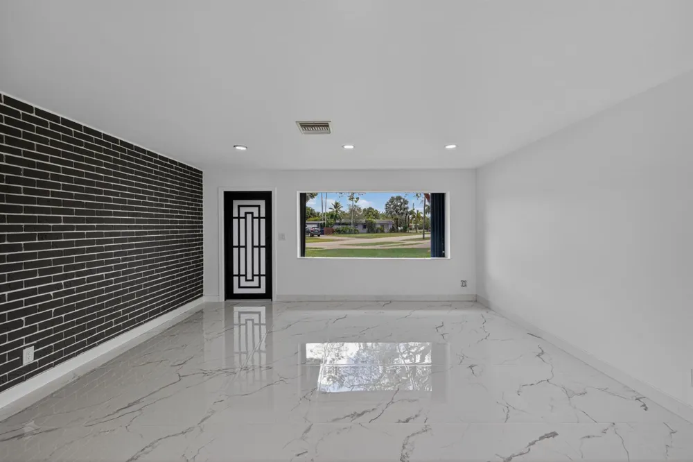 2740 NW 9th Lane Wilton Manors, FL 33311