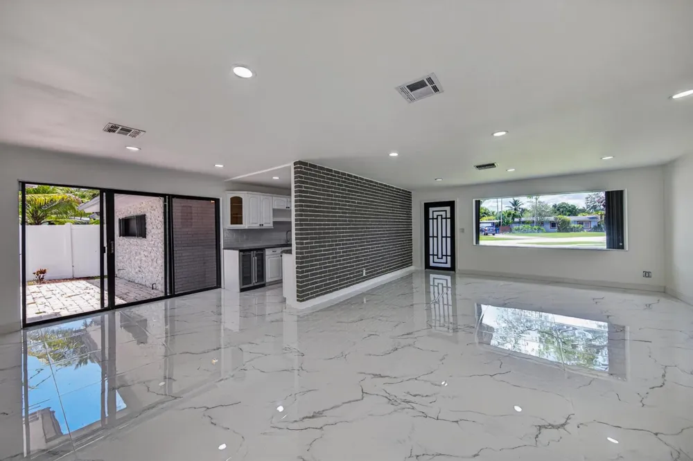 2740 NW 9th Lane Wilton Manors, FL 33311