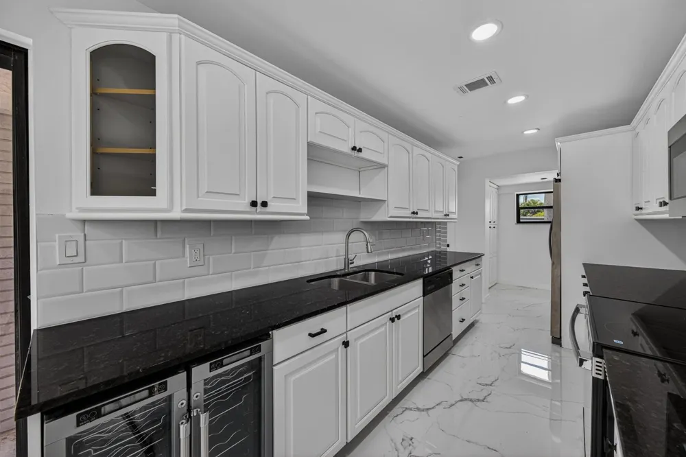 2740 NW 9th Lane Wilton Manors, FL 33311