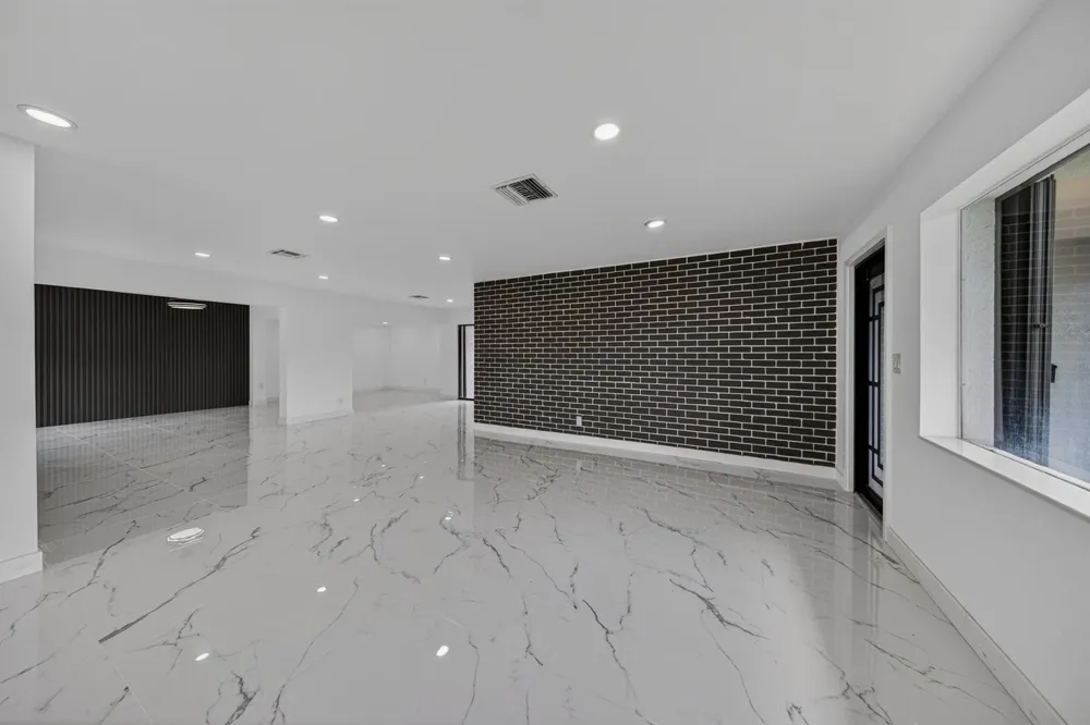 2740 NW 9th Lane Wilton Manors, FL 33311