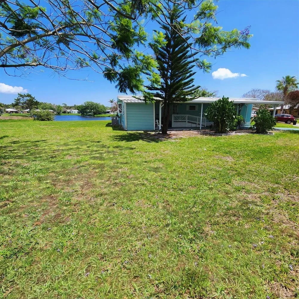 17 Rio Verde Way Port St. Lucie, FL 34952