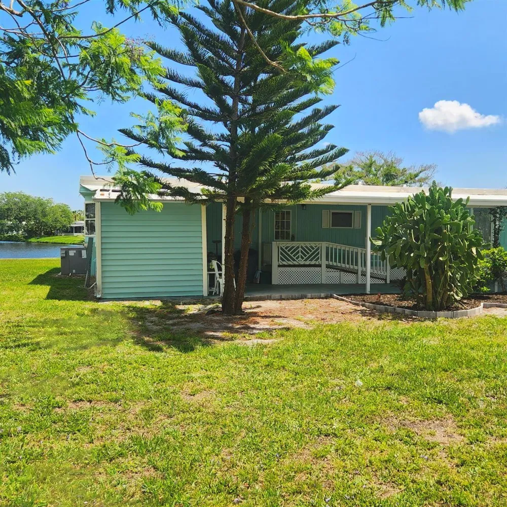 17 Rio Verde Way Port St. Lucie, FL 34952