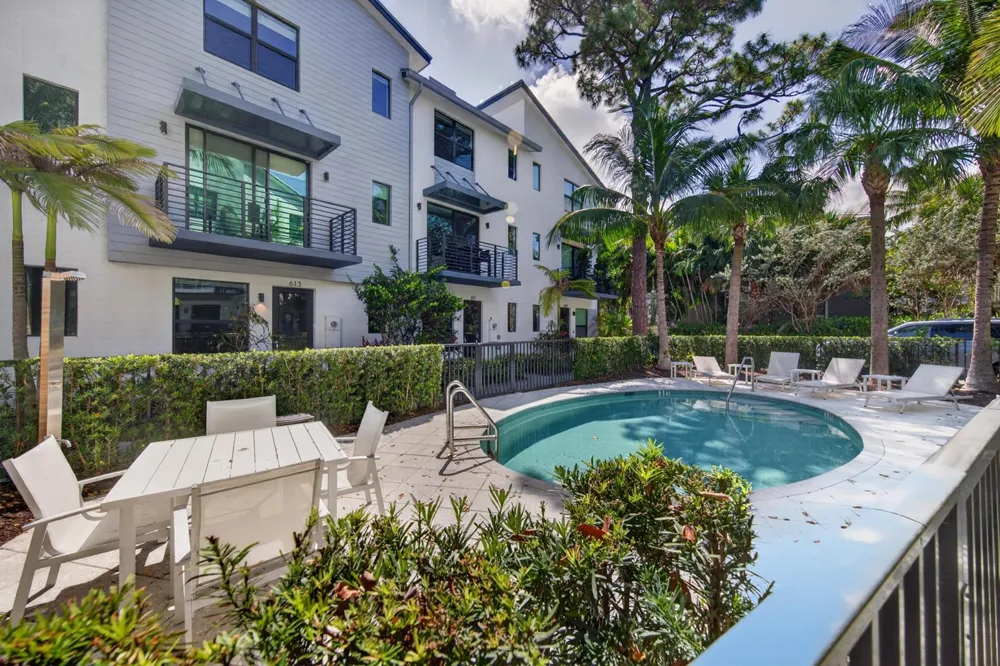 625 NE 22nd Drive Wilton Manors, FL 33305