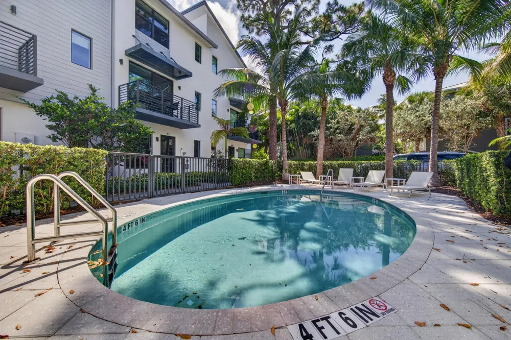 625 NE 22nd Drive Wilton Manors, FL 33305