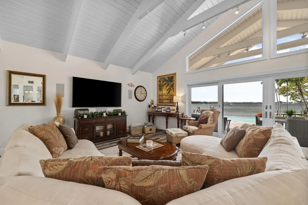 163 River Drive Tequesta, FL 33469