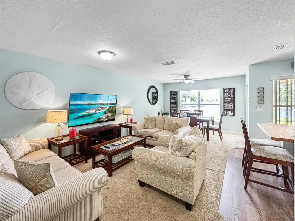 2749 Club Cortile Circle Kissimmee, FL 34746