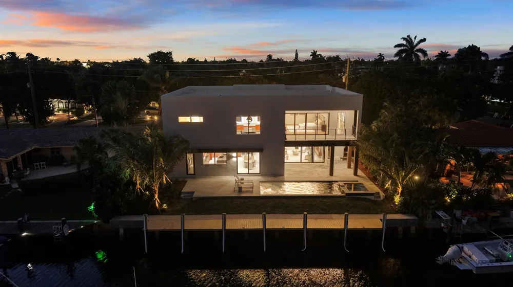 2360 NE 49th Street Lighthouse Point, FL 33064
