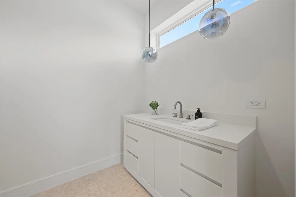 519 SE 4th Avenue Delray Beach, FL 33483