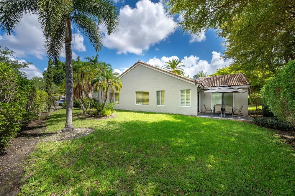 1252 Sabal Trail Weston, FL 33327