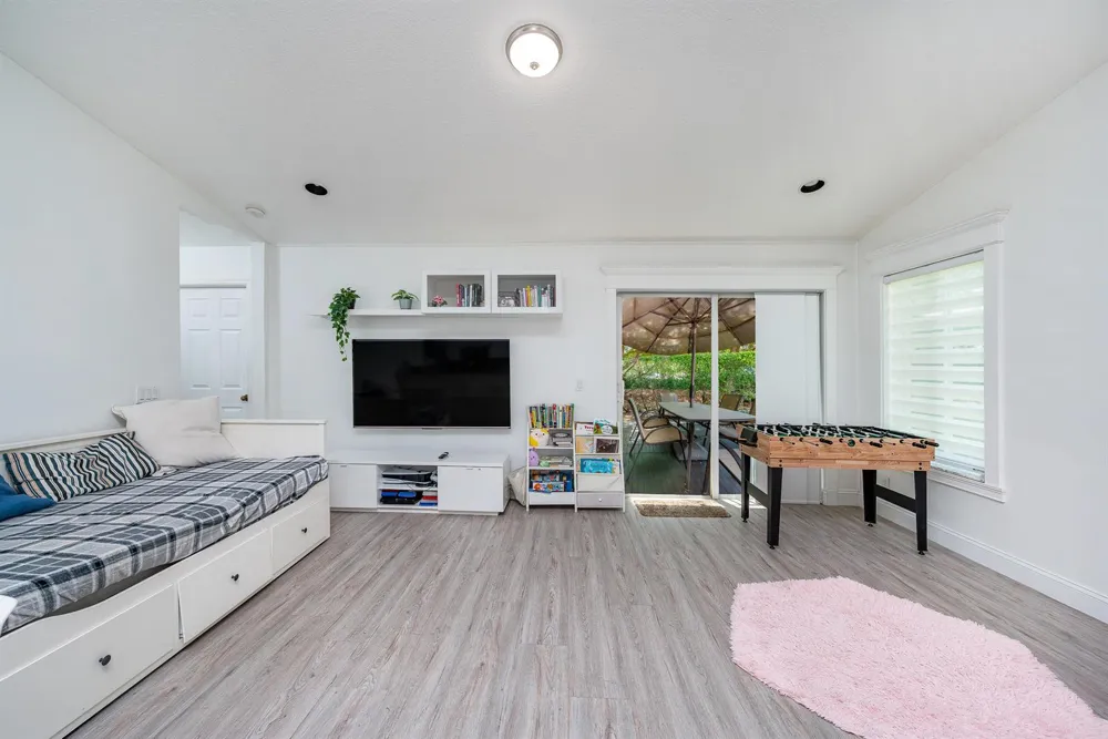 1252 Sabal Trail Weston, FL 33327