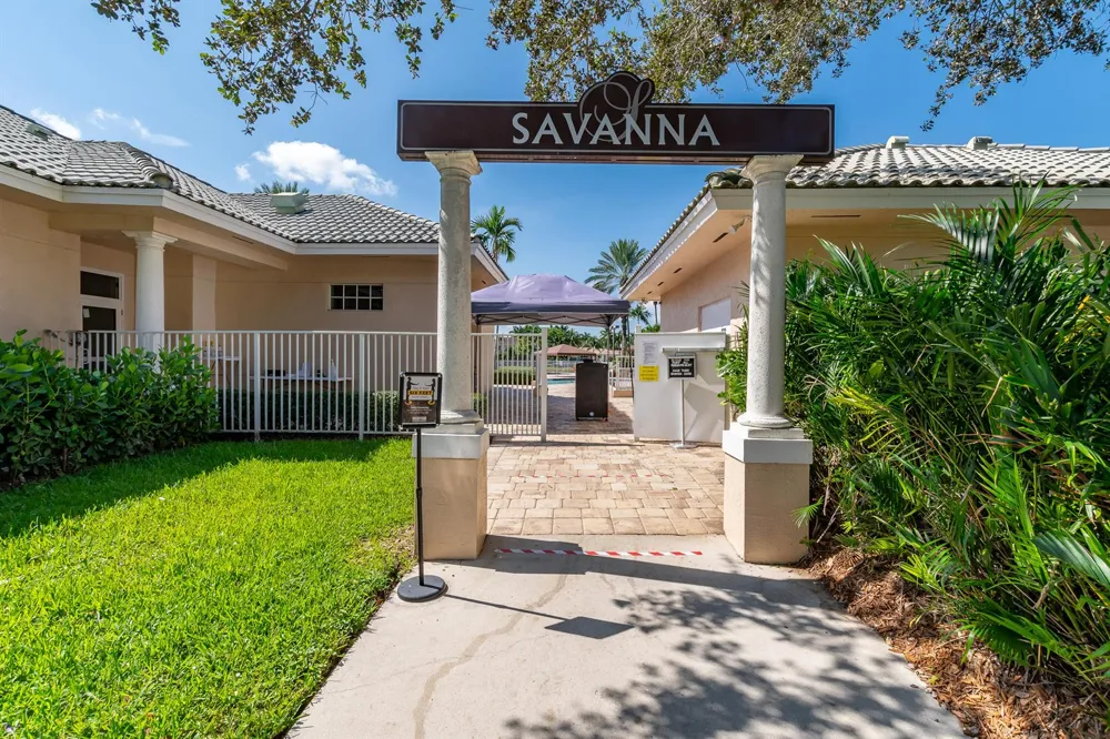 1252 Sabal Trail Weston, FL 33327