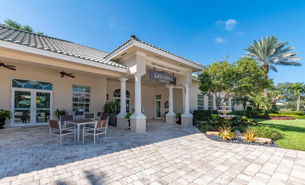 1252 Sabal Trail Weston, FL 33327