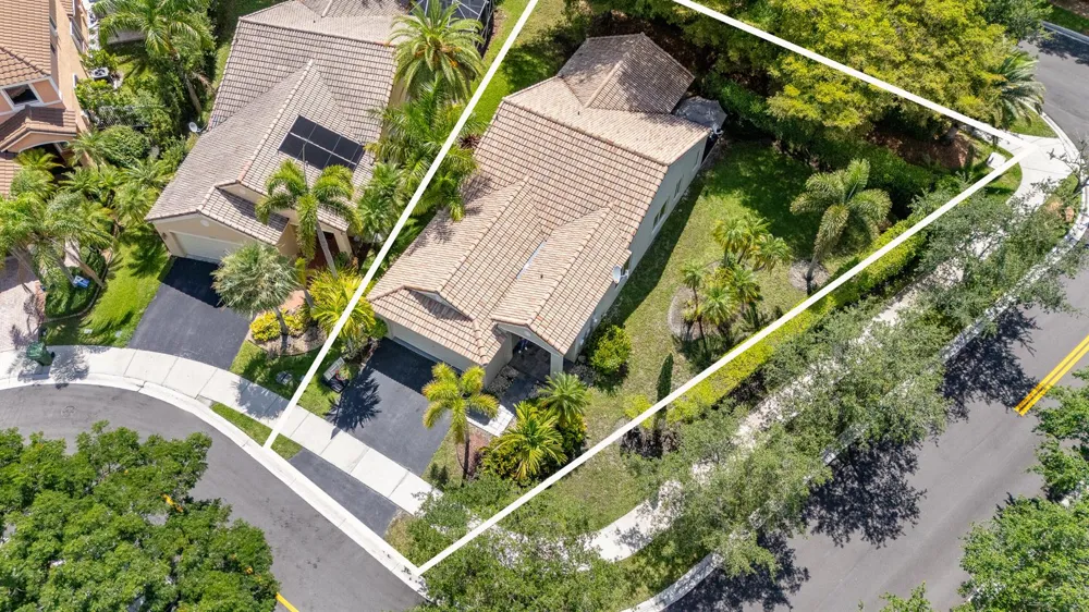 1252 Sabal Trail Weston, FL 33327