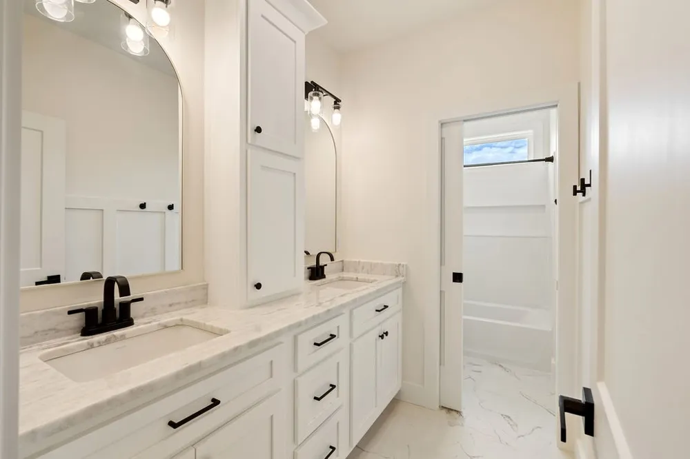 134 Hurst Dr Leoma, TN 38468