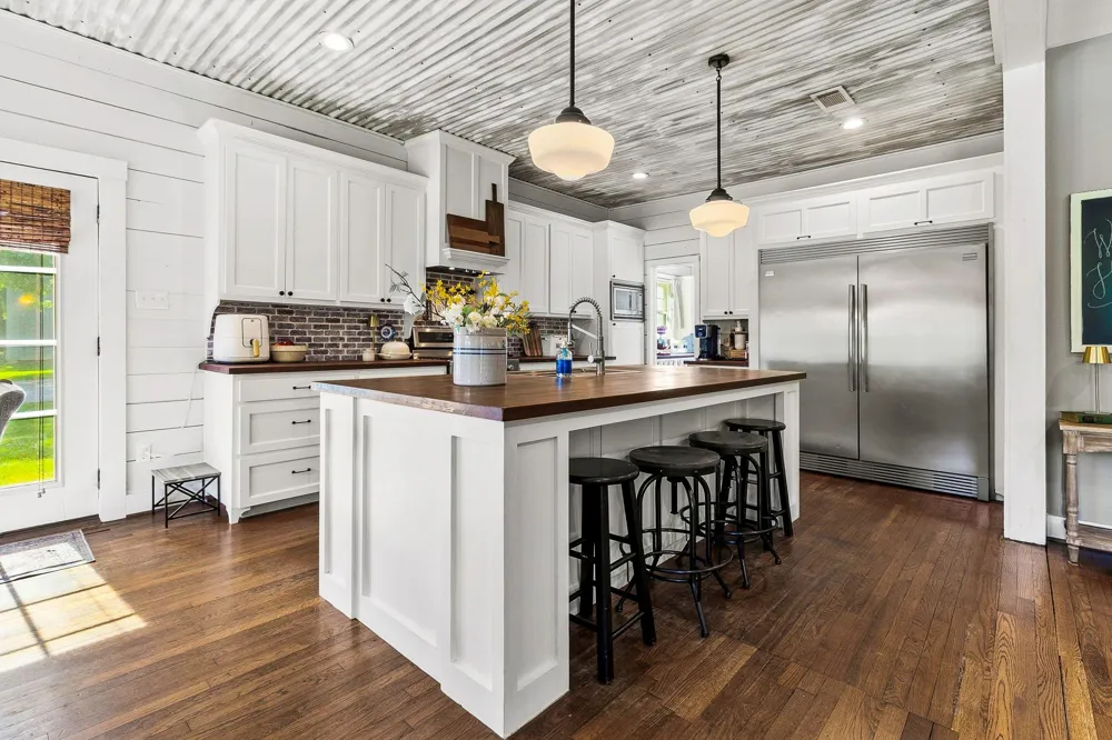 1699 Old Woodville Road Livingston, TX 77351