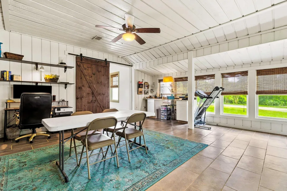 1699 Old Woodville Road Livingston, TX 77351