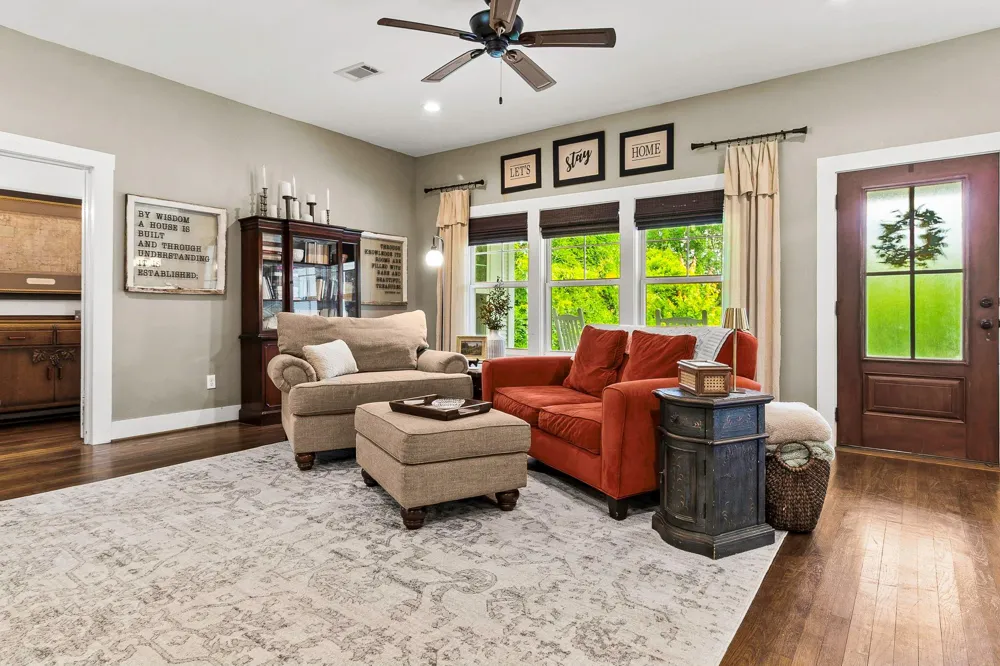 1699 Old Woodville Road Livingston, TX 77351