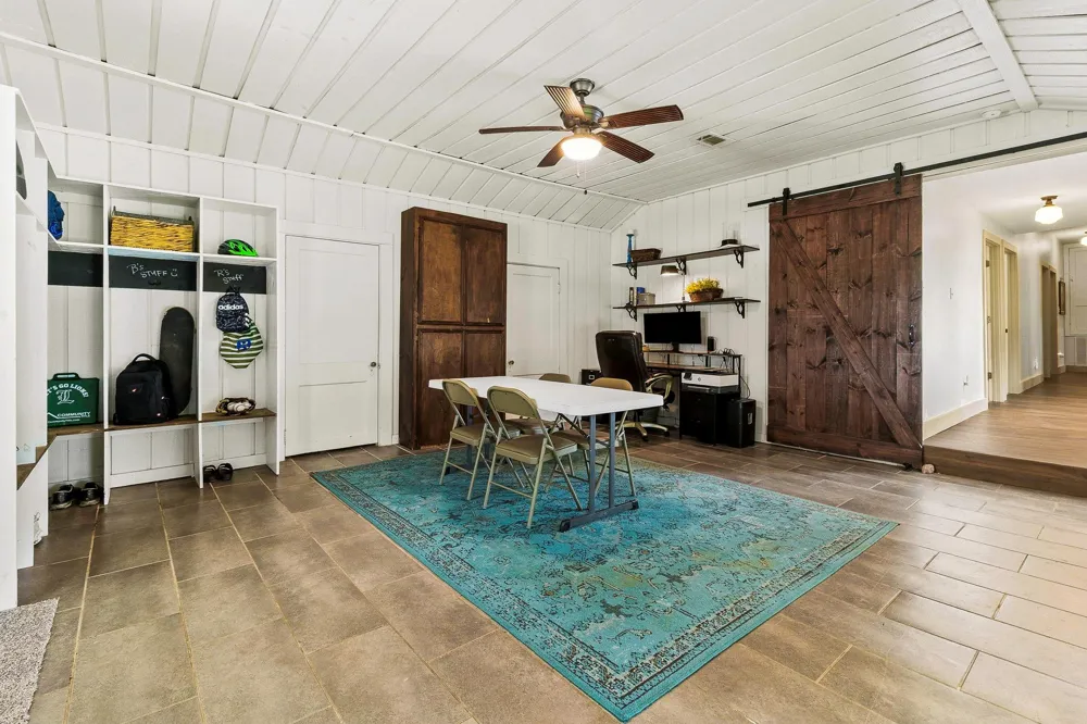 1699 Old Woodville Road Livingston, TX 77351
