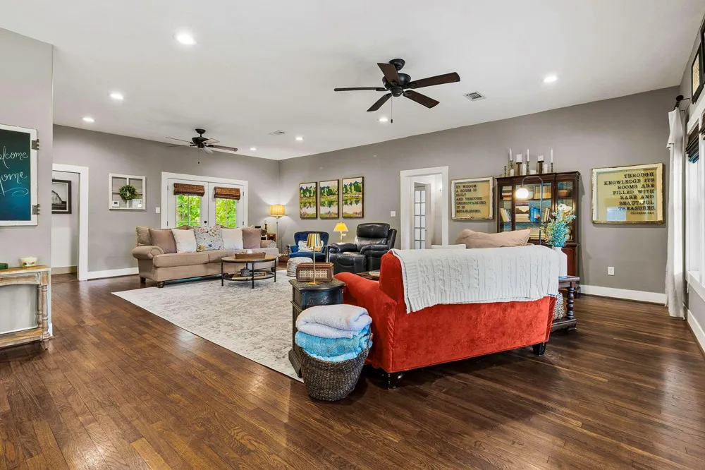 1699 Old Woodville Road Livingston, TX 77351