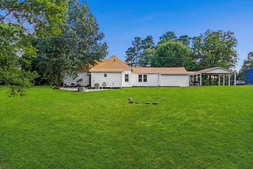 1699 Old Woodville Road Livingston, TX 77351
