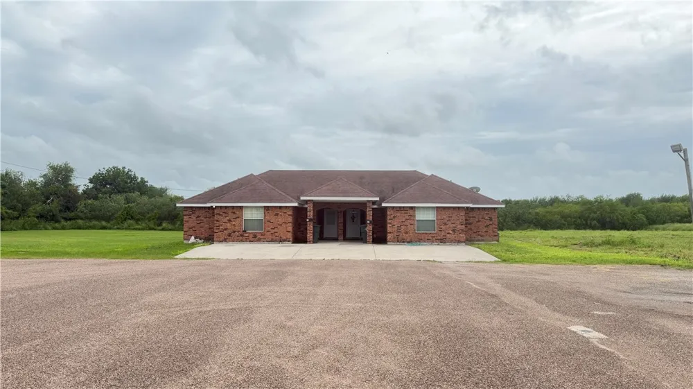 202 Cecilia Street Alice, TX 78332