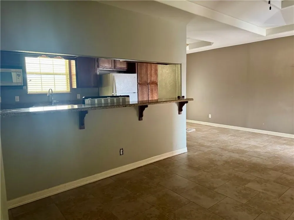 202 Cecilia Street Alice, TX 78332