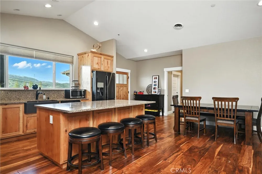 9482 Hoberg Drive S Cobb, CA 95426
