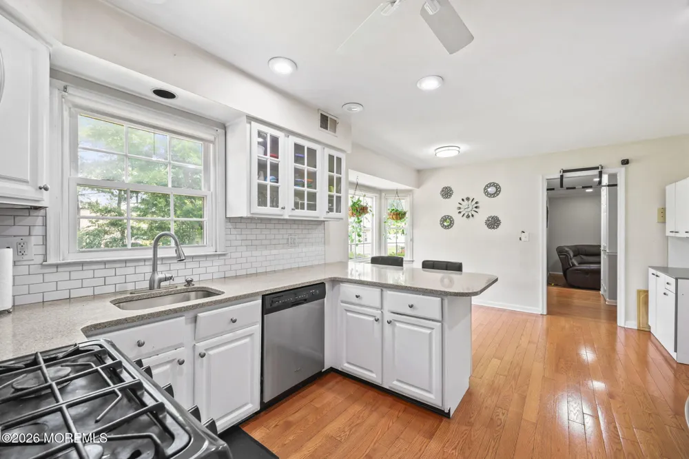 78 Henderson Road Kendall Park, NJ 08824