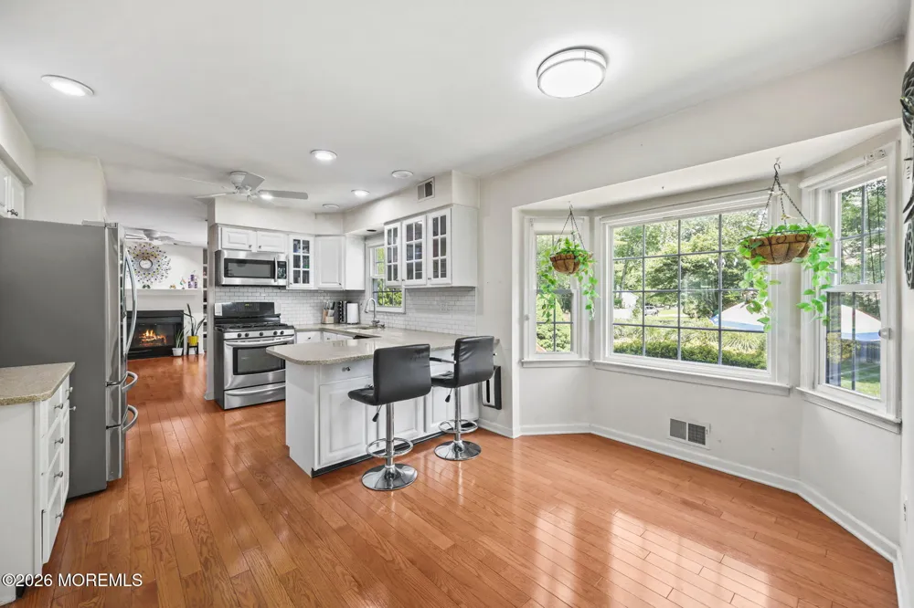 78 Henderson Road Kendall Park, NJ 08824