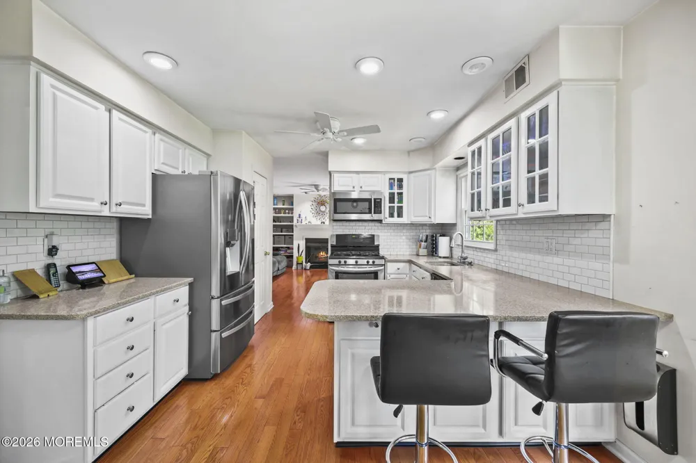 78 Henderson Road Kendall Park, NJ 08824