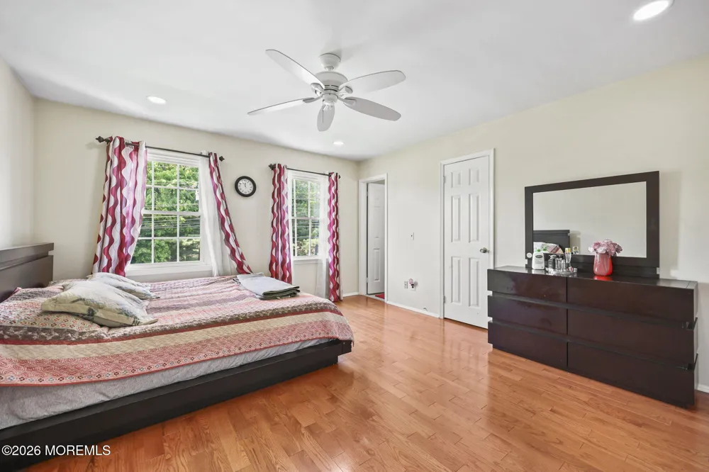 78 Henderson Road Kendall Park, NJ 08824