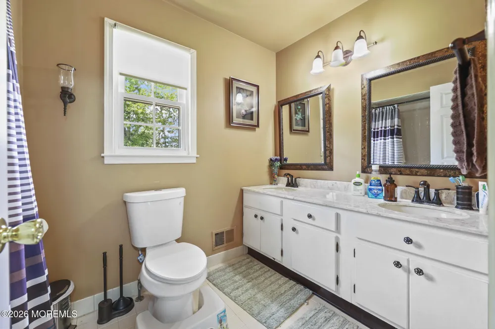 78 Henderson Road Kendall Park, NJ 08824